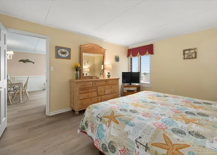 Rainbow - Gorgeous 3 Bedroom With Ocean Views And Outdoor Pool!